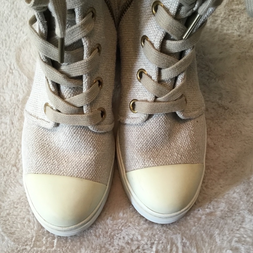 Michael Kors Corey Beige Textile & Rubber Combat Boots - 6 - Picture 4 of 10